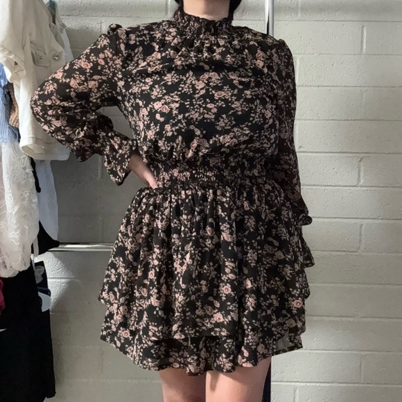 Missguided Dresses & Skirts - MISSGUIDED Floral Black and Pink Mock Neck Dress